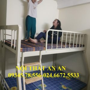 giường tầng sắt trẻ em rẻ đẹp tại Hà Nội bền rộng màu kem 2